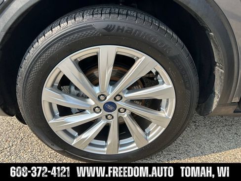 Used 2021 Ford Escape Titanium w/ Titanium Elite Package AWD/4WD image 36