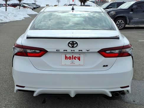 Certified 2023 Toyota Camry SE image 6
