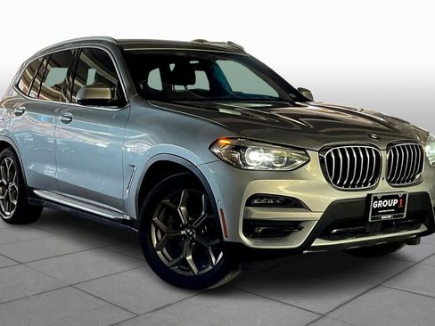 Used 2021 BMW X3 xDrive30e w/ Premium Package image 2