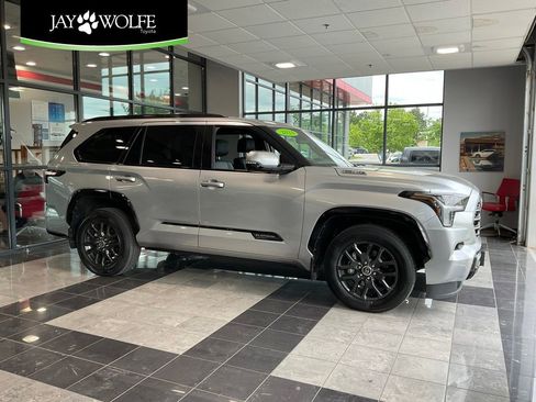 Used 2023 Toyota Sequoia Platinum AWD/4WD image 1