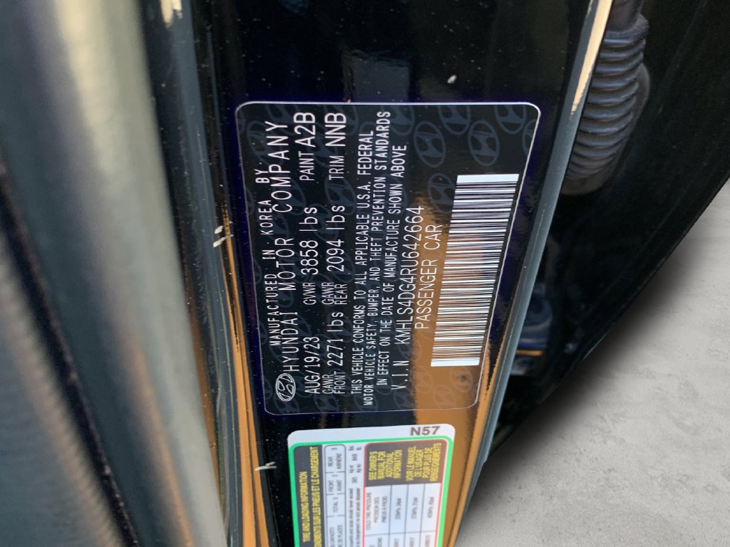 Used 2024 Hyundai Elantra SEL w/ Convenience Package FWD image 47