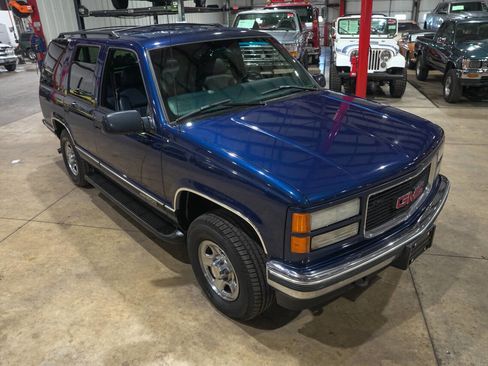 Used 1997 GMC Yukon 4WD 4-Door w/ Marketing Opt Pkg 5 image 14