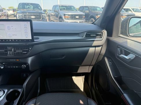 Certified 2023 Ford Escape ST-Line w/ Tech Pack #1 FWD image 20