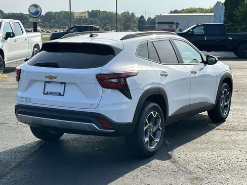New 2025 Chevrolet Trax LT w/ Driver Confidence Package image 3