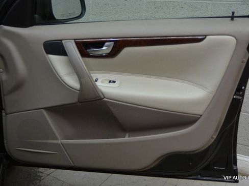 Used 2007 Volvo V70 2.4 FWD image 9