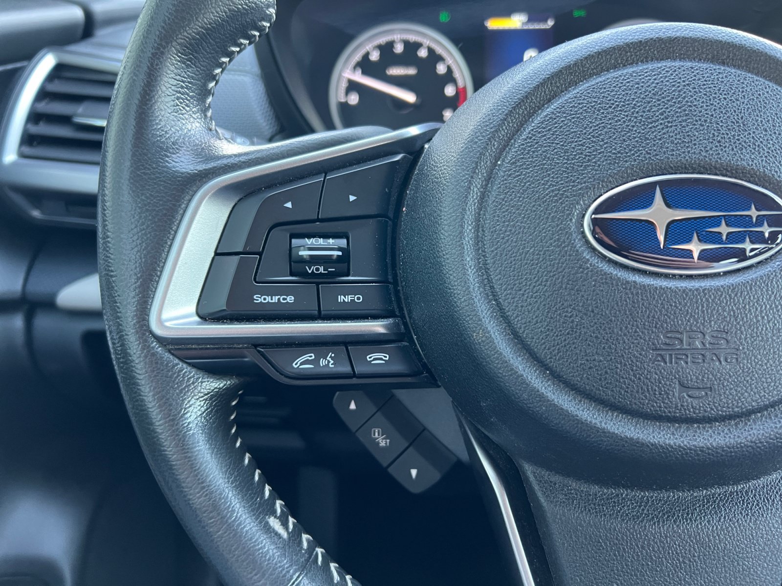 Used 2024 Subaru Forester Limited AWD/4WD image 29