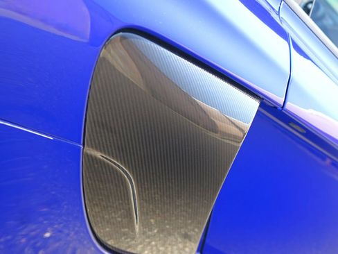 Used 2015 McLaren 650S Spider image 12