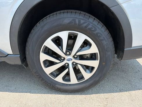 Used 2020 Subaru Outback Premium w/ Popular Package #1 AWD/4WD image 31