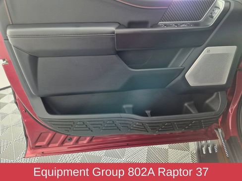 Used 2025 Ford F150 Raptor AWD/4WD image 11