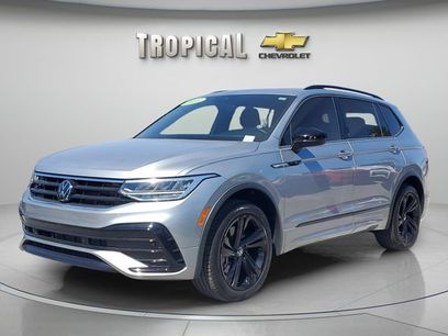 Used 2023 Volkswagen Tiguan SE R-Line