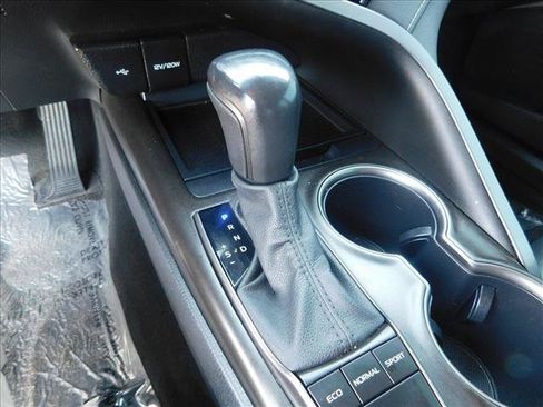 Used 2023 Toyota Camry SE FWD image 18