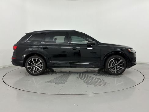 Used 2023 Audi Q7 3.0T Premium Plus w/ Premium Plus Package AWD/4WD image 8