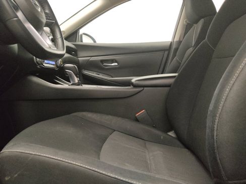 Used 2020 Nissan Sentra SV FWD image 17