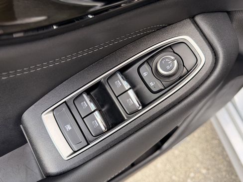 Certified 2025 Subaru Legacy Limited image 14