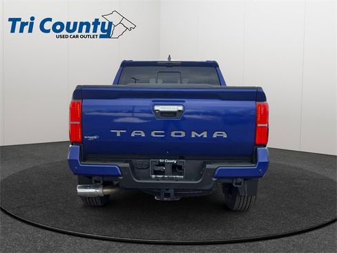 Certified 2024 Toyota Tacoma Limited w/ Limited Package (LT) image 7