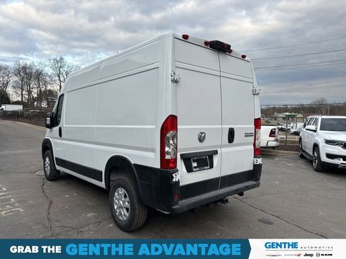 New 2024 RAM ProMaster 1500 w/ Quick Order Package 22G SLT image 5