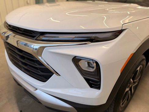 Used 2025 Chevrolet TrailBlazer LT image 15