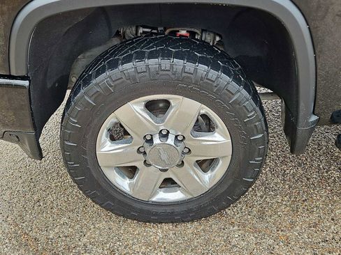 Used 2020 Chevrolet Silverado 2500 LTZ w/ LTZ Texas Edition AWD/4WD image 12
