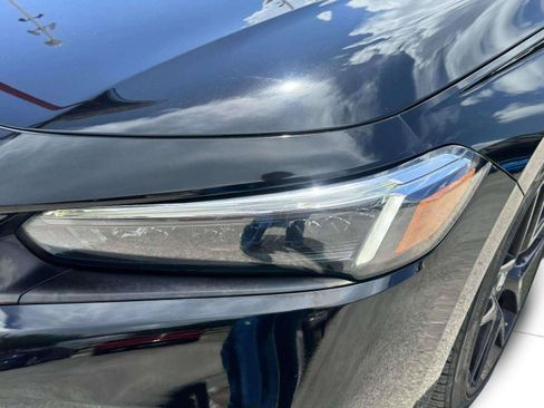 Used 2023 Honda Civic Sport image 12
