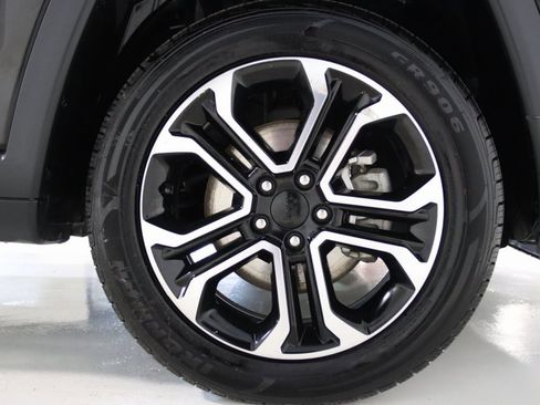 Used 2022 Jeep Compass Limited image 75