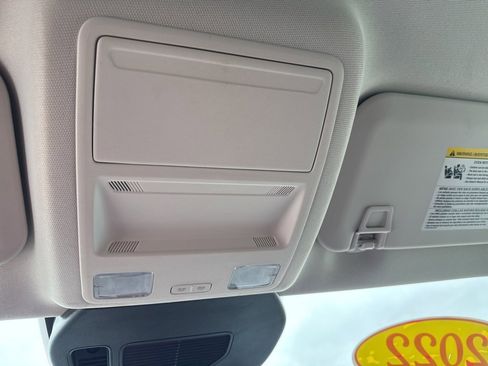 Used 2022 Ford Escape SE image 31