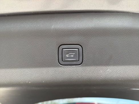 Certified 2024 Buick Enclave Essence w/ Sport Touring Edition FWD image 15
