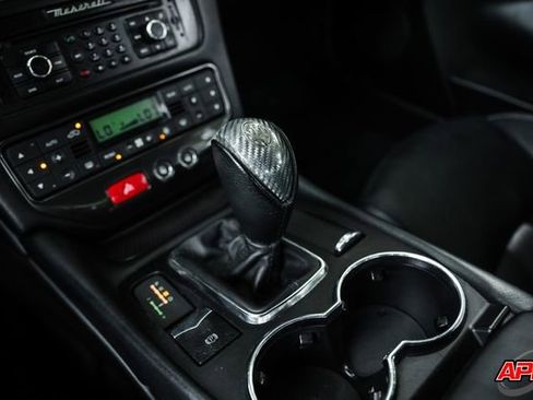 Used 2013 Maserati GranTurismo Sport image 16