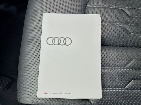 Used 2022 Audi S6 Prestige w/ Prestige Package image 50