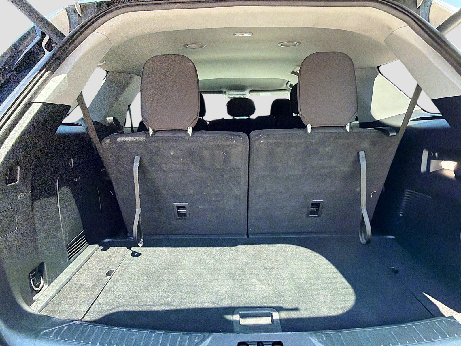 Used 2023 Ford Explorer XLT RWD image 16