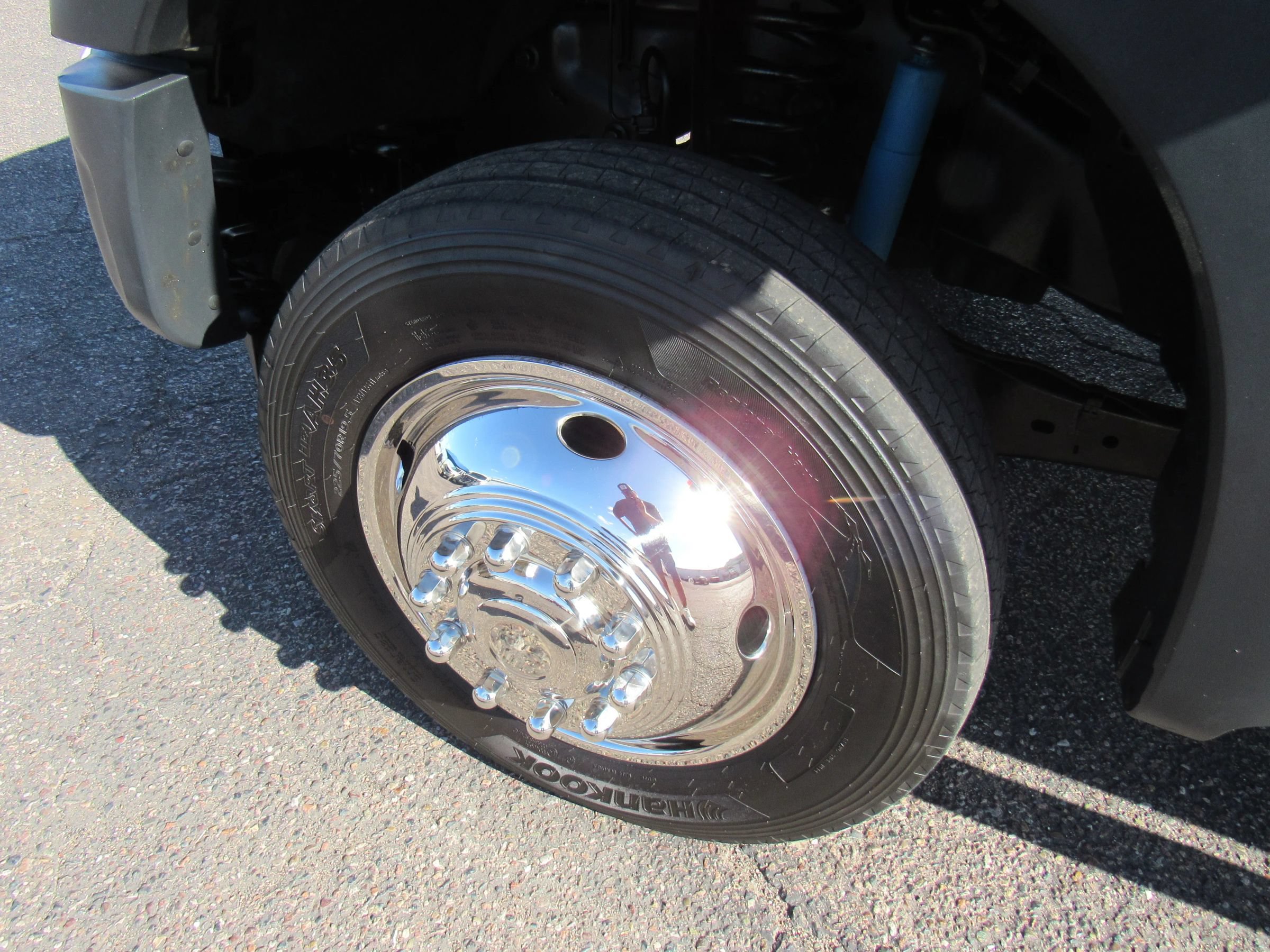 Used 2015 Ford F550 2WD Crew Cab Super Duty image 17