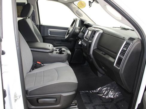 Used 2024 RAM 1500 Classic SLT image 27