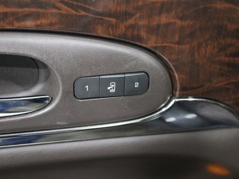 Used 2014 Buick Enclave Leather w/ Trailering Provision Package FWD image 8