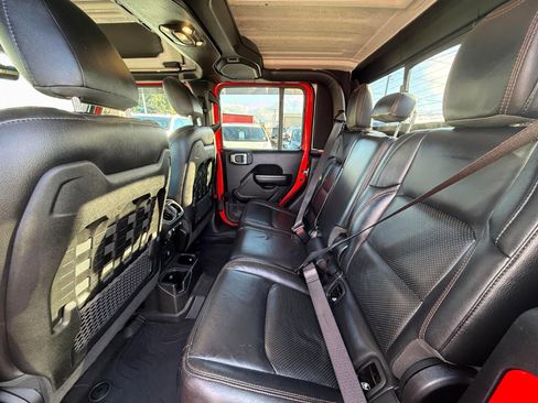 Used 2021 Jeep Gladiator Mojave AWD/4WD image 10