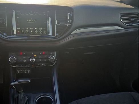 Used 2023 Dodge Durango GT image 18