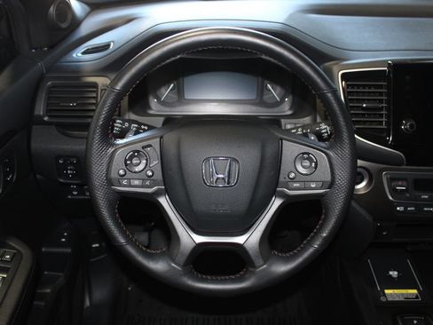 Used 2024 Honda Passport TrailSport image 13