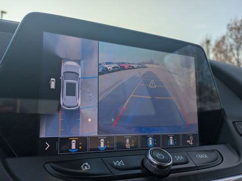 Used 2019 Chevrolet Blazer LT w/ Sun and Wheels Package image 20