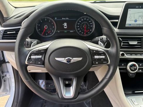 Used 2021 Genesis G70 2.0T w/ Prestige Package RWD image 15