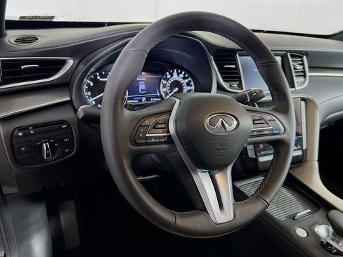Used 2023 INFINITI QX55 Luxe w/ Cargo Package image 12