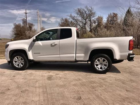 Used 2020 Chevrolet Colorado LT w/ Safety Package image 4