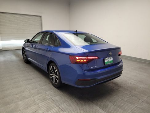 Used 2024 Volkswagen Jetta Sport FWD image 5