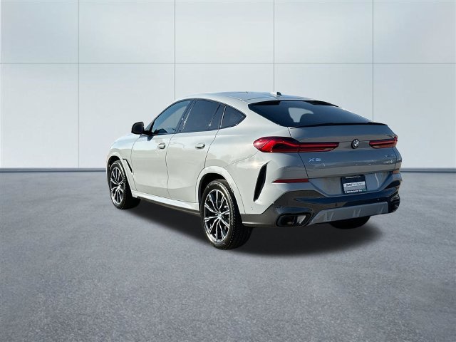 Used 2026 BMW X6 xDrive40i AWD/4WD image 9