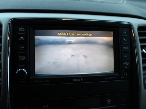 Used 2012 Jeep Grand Cherokee Overland image 27