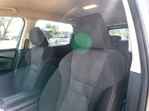 Used 2024 Nissan Rogue SV image 13