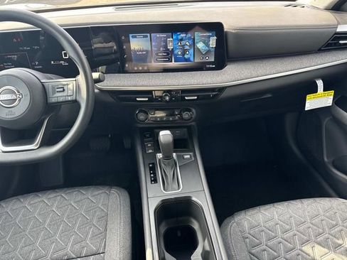 New 2026 Nissan Kicks SV w/ SV Premium Package image 18