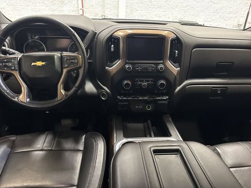 Used 2022 Chevrolet Silverado 3500 High Country w/ Z71 Off-Road Package image 11