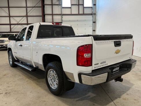 Used 2009 Chevrolet Silverado 1500 LT w/ Power Pack Plus AWD/4WD image 11