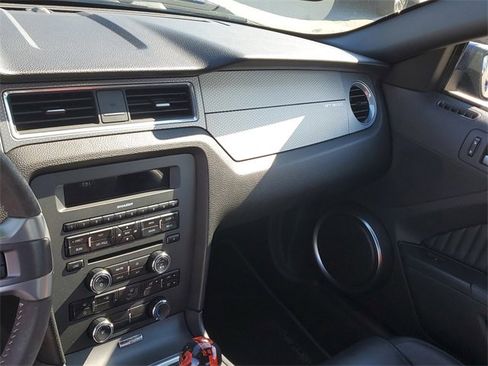 Used 2011 Ford Mustang Shelby GT500 w/ SVT Performance Pkg image 12