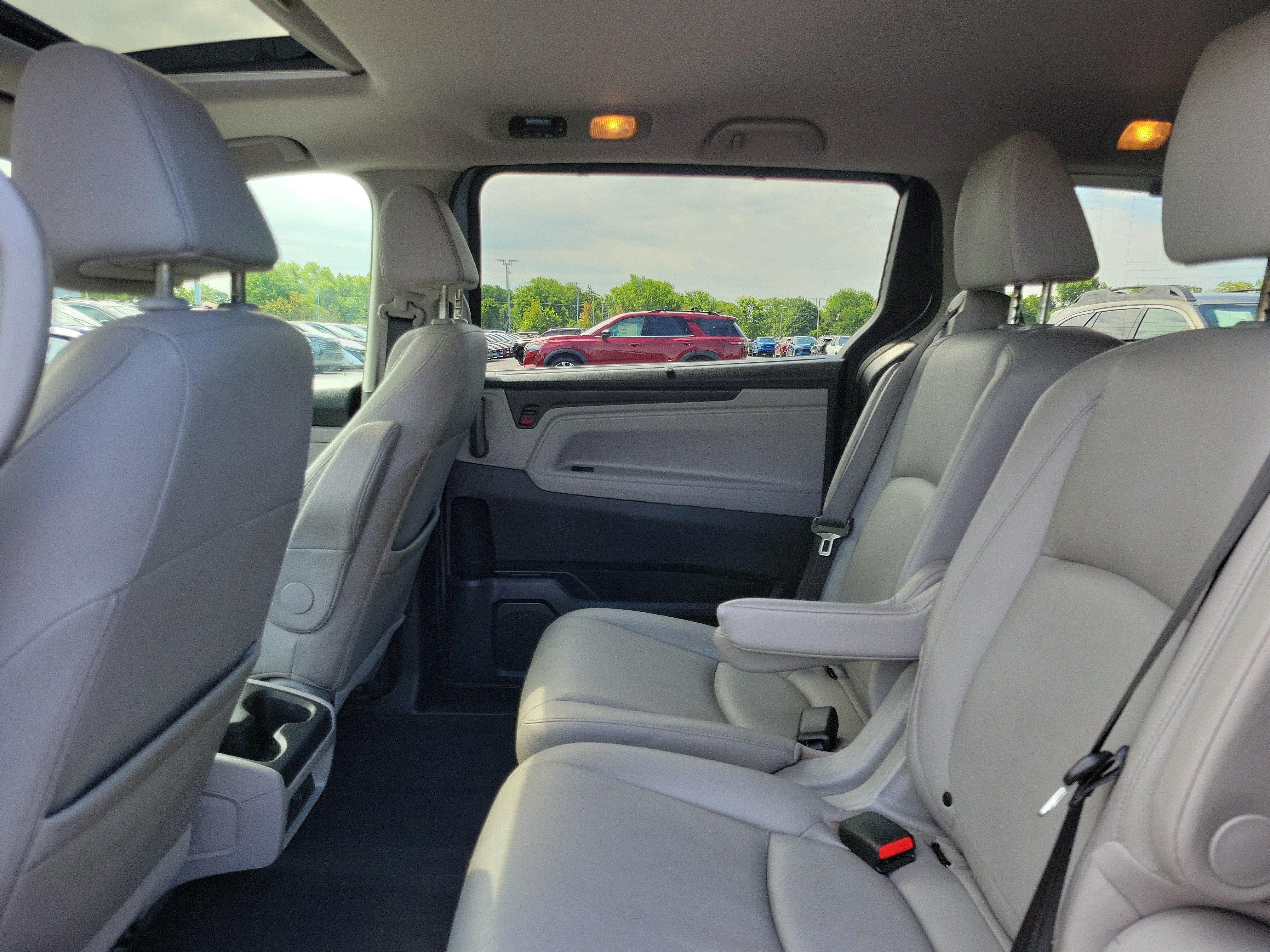 Used 2018 Honda Odyssey EX-L image 11