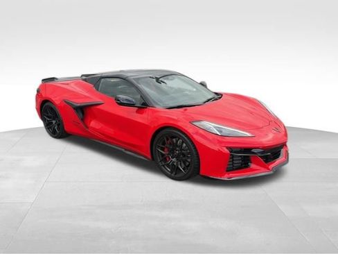 Used 2026 Chevrolet Corvette Z06 w/ Stealth Interior Trim Package RWD image 8