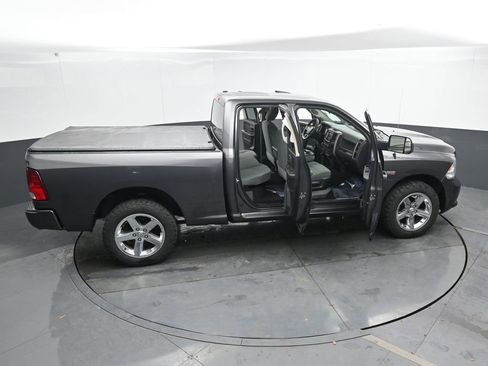 Used 2016 RAM 1500 Express image 49